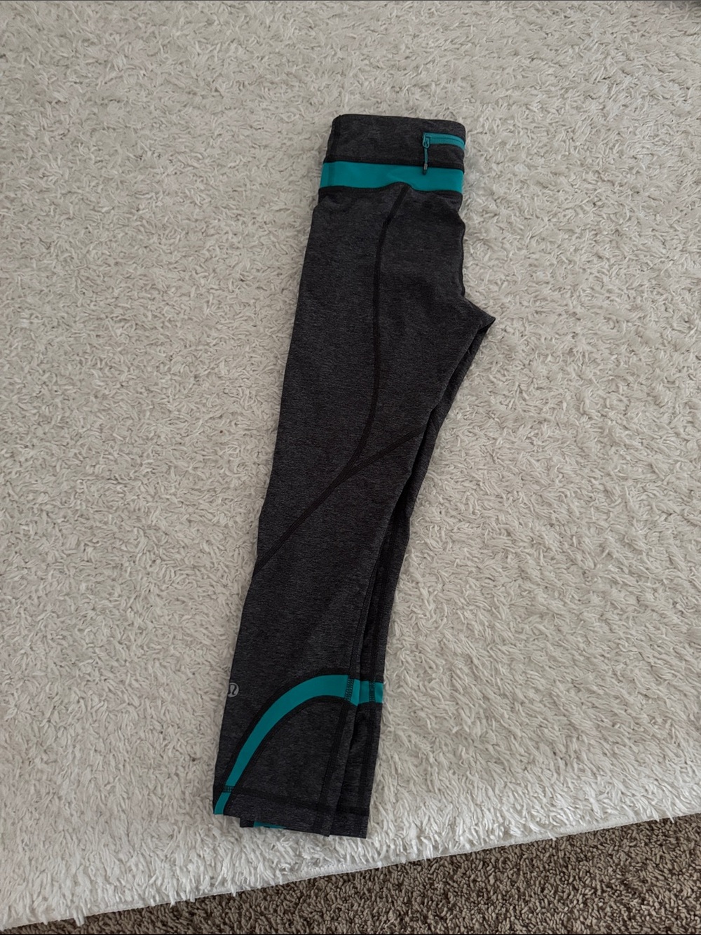 Lululemon cropped leggings